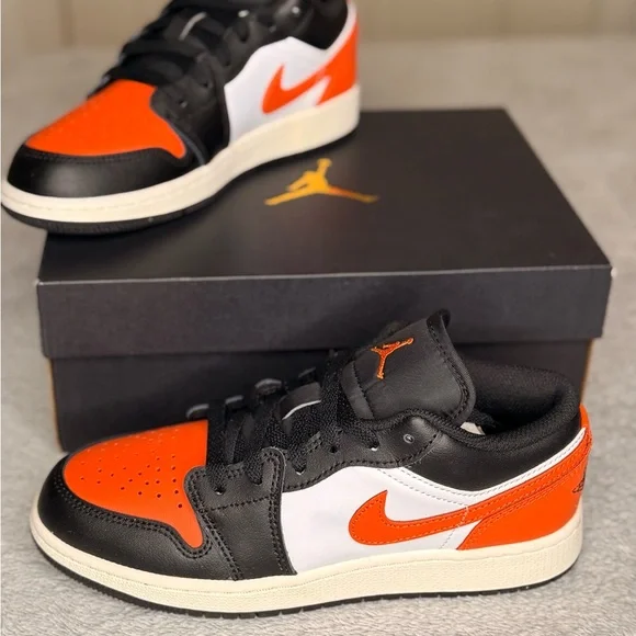 Air Jordan 1 Low GS “Starfish” – Size 4.5Y – New in Box - Picture 2 of 12